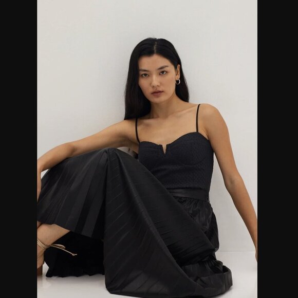 Love Bonito Black Textured Xibrey Padded Bustier Top 4 / S NWT - Picture 2 of 9